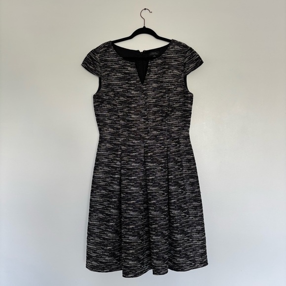 tahari a line dress Tahari ASL Satin Print Sleeveless Mock Neck Midi Removable Tie Belt A-Line  Back Zipper Dress